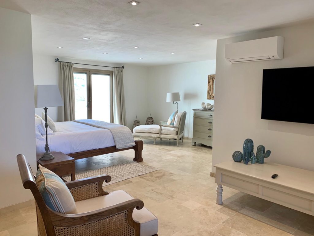 Casa Pantaleo Luxury Villa Master Bedroom Suite